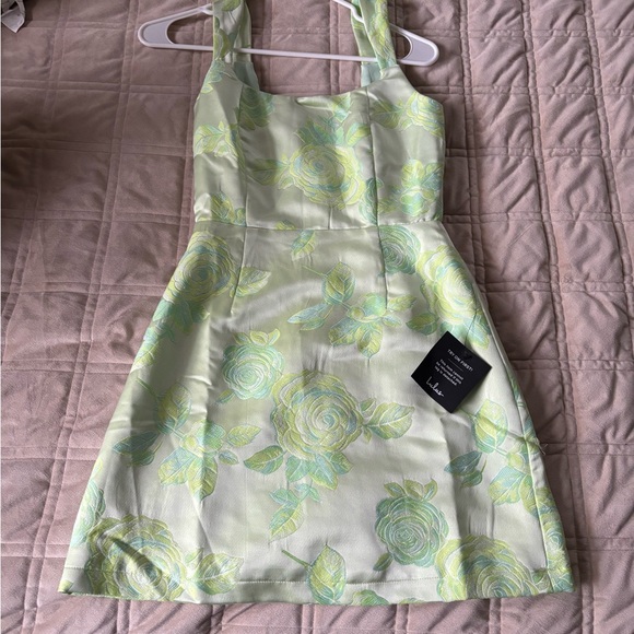 Sold Lulus Dress - Picture 3 of 5